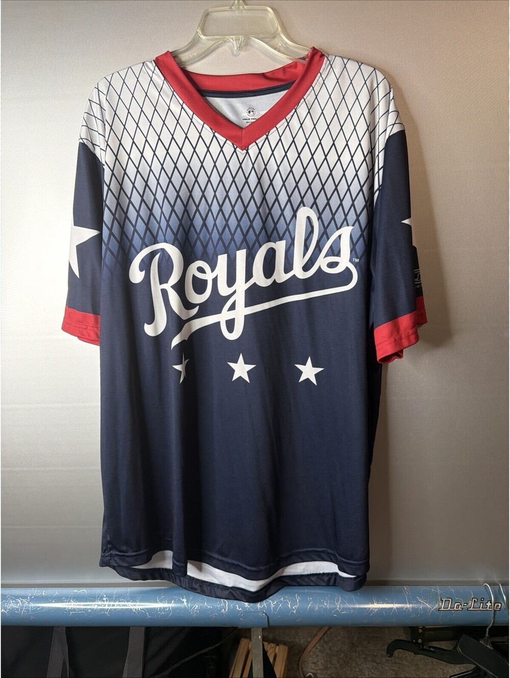 Men’s Size 2XL - MLB Kansas City Royals True Fan Patriotic Shirt